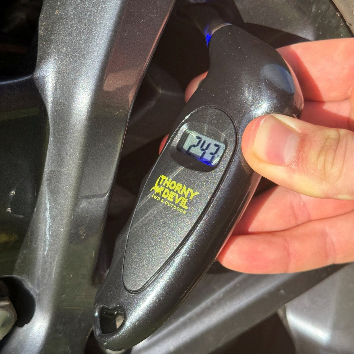 Wildtrak Tyre Deflator 4pk + Digital Gauge
