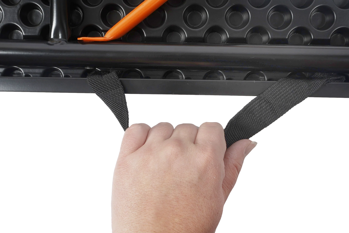 Wildtrak Table 122Cm Bi Fold Black